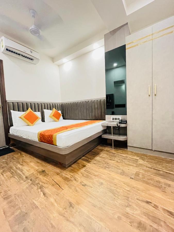 Hotel Red Stone Inn - Near New Delhi Railway Station - Paharganj エクステリア 写真